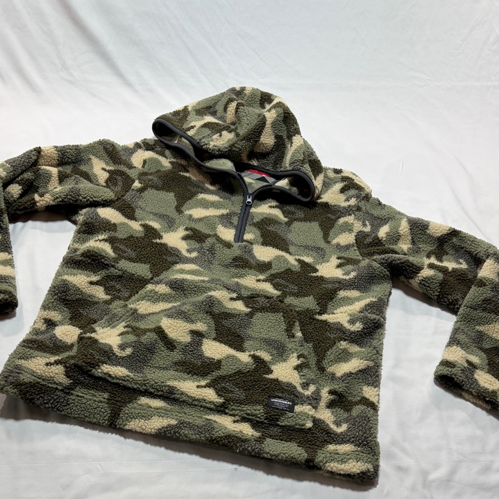 Vintage Unionbay Sherpa size medium 1/4 zip pullover